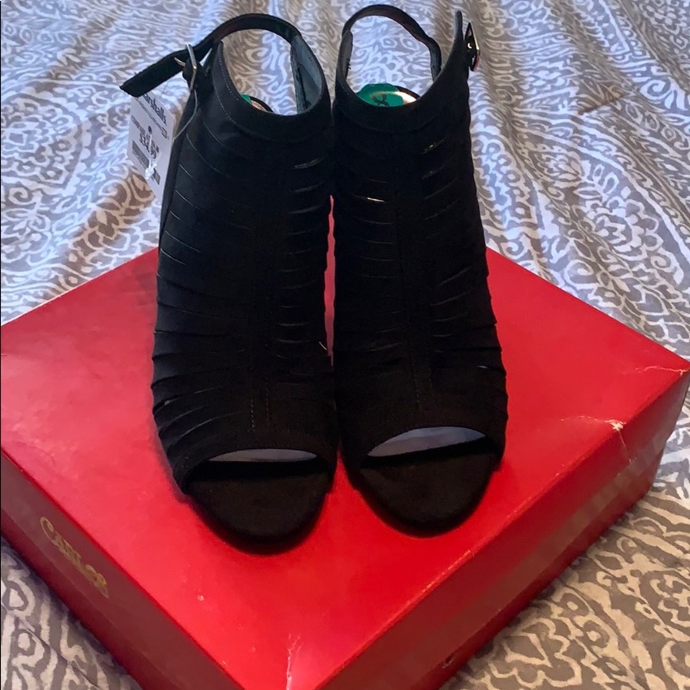 NWT Carlos Santana peep toe heel